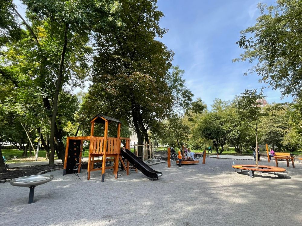 Де у Львові є безбар'єрні дитячі майданчики - 12