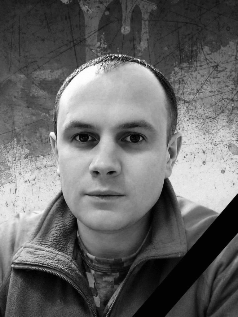 На Львівщині прощаються з десятьма воїнами — що про них відомо (фото) - 8