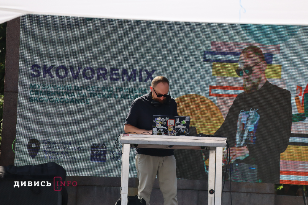У Львові вчетверте відбувся книгообмін «Книжкова площа»: як це було (фоторепортаж) - 26