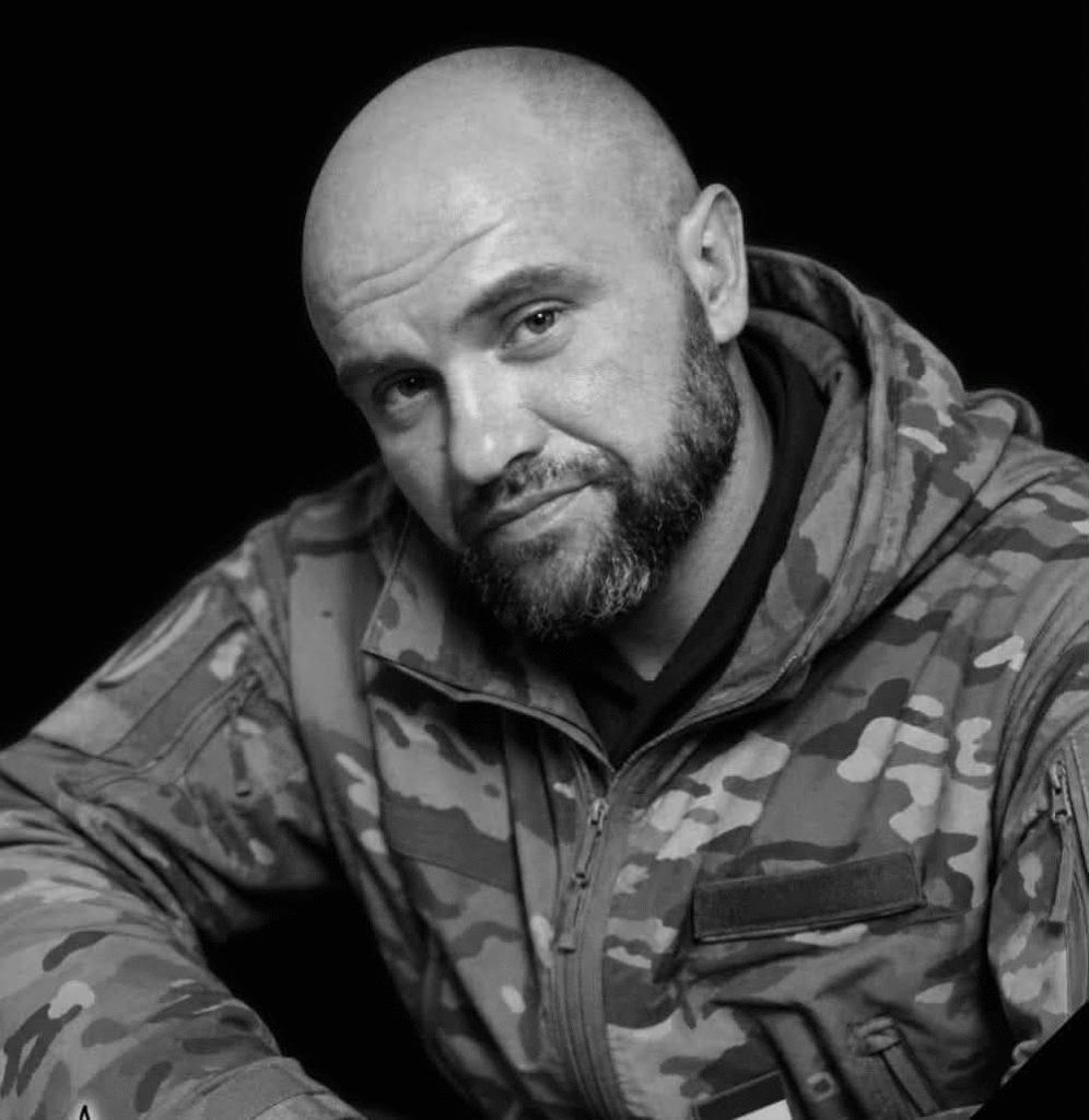 На Львівщині прощаються з чотирма воїнами — що про них відомо (фото) - 3