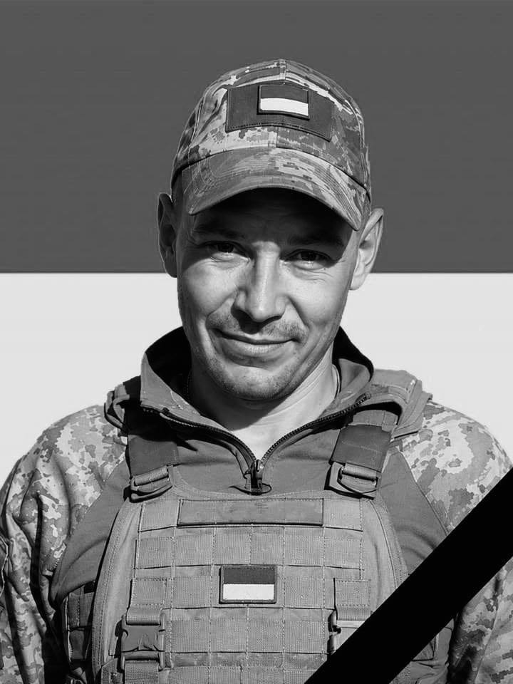 На Львівщині прощаються з пʼятьма воїнами — що про них відомо (фото) - 4