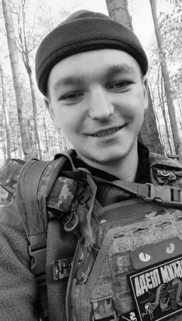 На Львівщині прощаються з двома воїнами — що про них відомо (фото) - 1