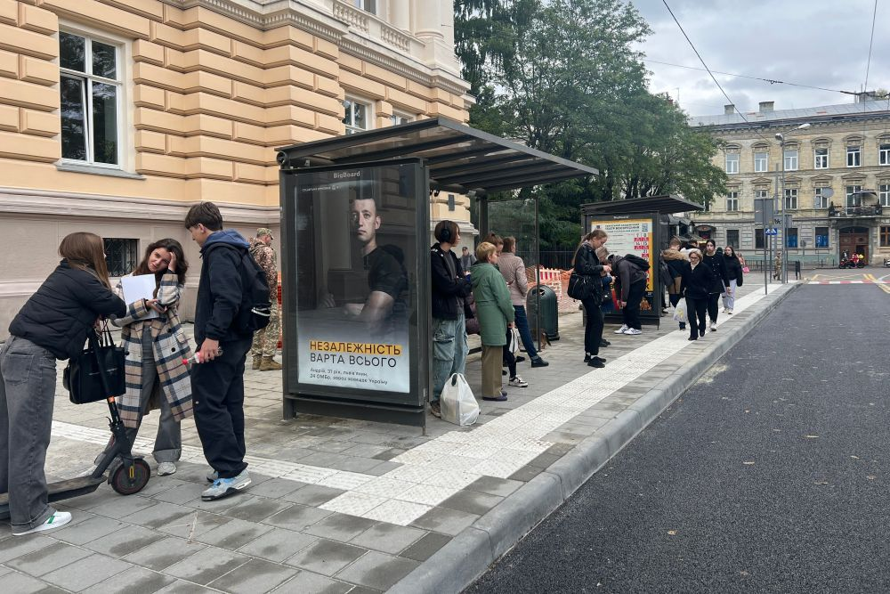 «Кишені», недоступні зупинки та спека в салонах: що не так із громадським транспортом Львова - 7