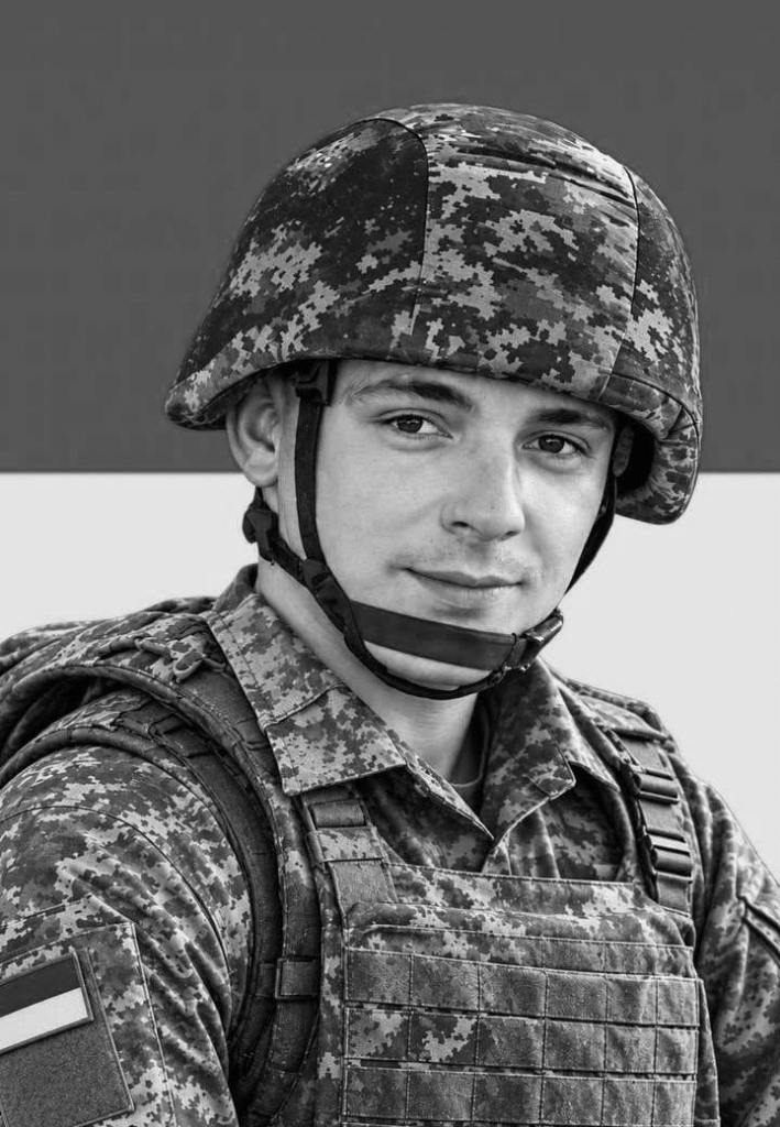 На Львівщині прощаються з пʼятьма воїнами — що про них відомо (фото) - 1