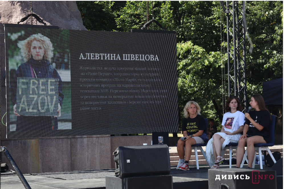 У Львові вчетверте відбувся книгообмін «Книжкова площа»: як це було (фоторепортаж) - 11