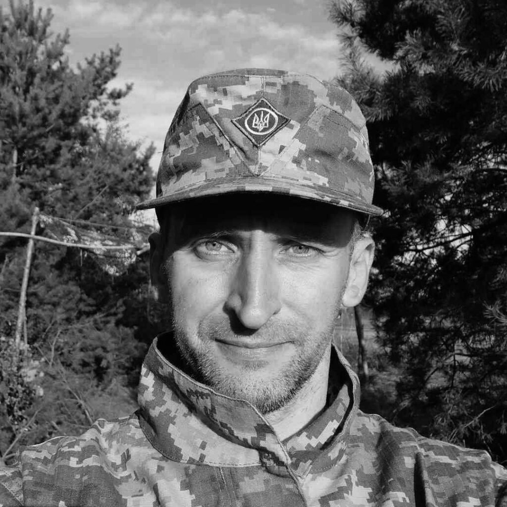 На Львівщині прощаються з дванадцятьма воїнами — що про них відомо (фото) - 7