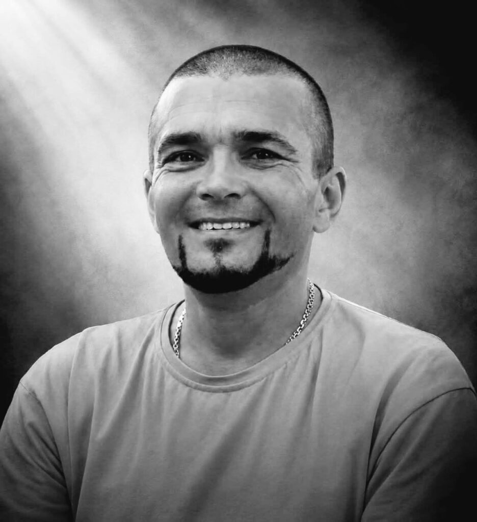 На Львівщині прощаються з шістьма військовими — що про них відомо (фото) - 1