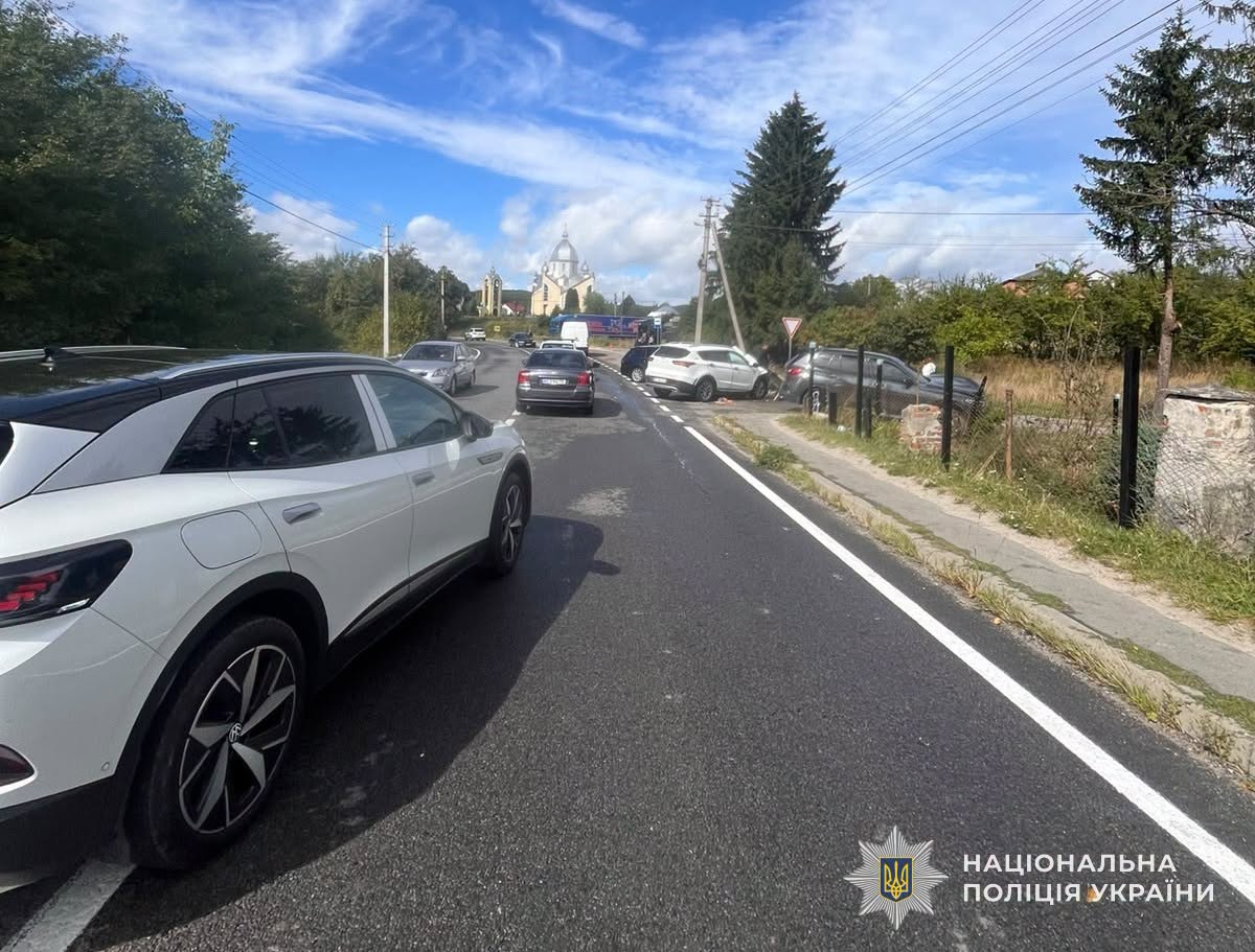 У ДТП на Львівщині травмувалися двоє людей - 2