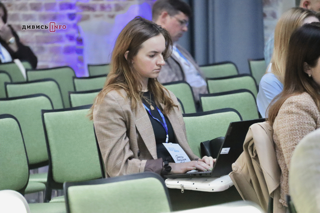 Укриття, опалення та енергетика: у Львові розпочався Тиждень стійкості українських міст (фото) - 6
