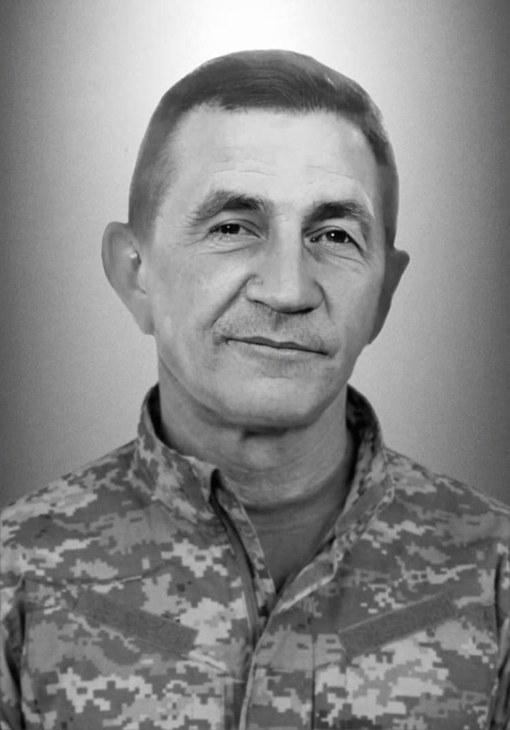 На Львівщині прощаються із сімома військовими — що про них відомо (фото) - 2