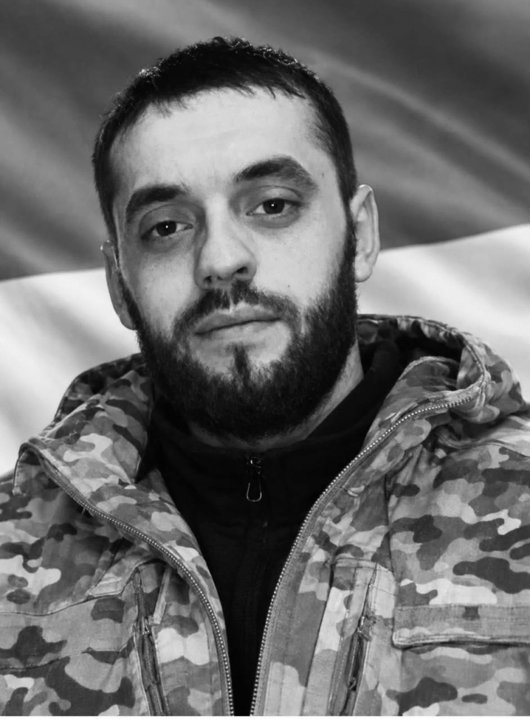 На Львівщині прощаються із сімома військовими — що про них відомо (фото) - 7