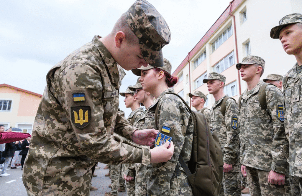 До Львівського ліцею імені Героїв Крут вступили понад двісті першокурсників - 1