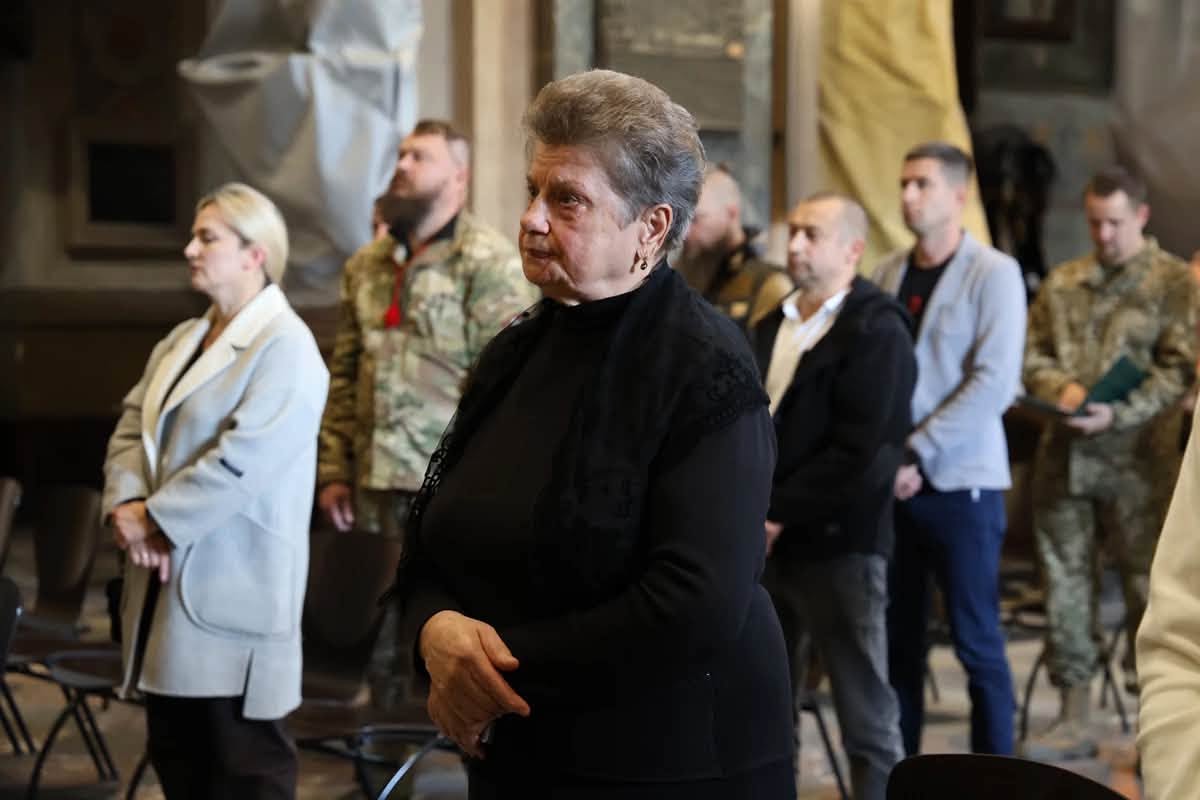 Родинам 12 полеглих розвідників вручили «Хрести Героя» - 5
