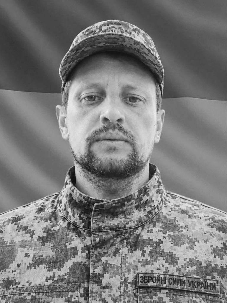 На Львівщині прощаються з девʼятьма військовими — що про них відомо (фото) - 1