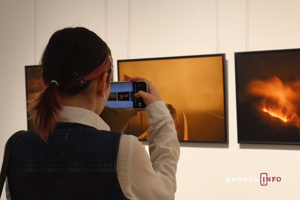 У Львові відкрили виставку документальних світлин переможців World Press Photo 2026 (фото) - 15