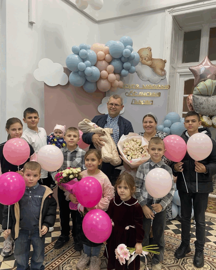 У Львові жінка народила десяту дитину - 1