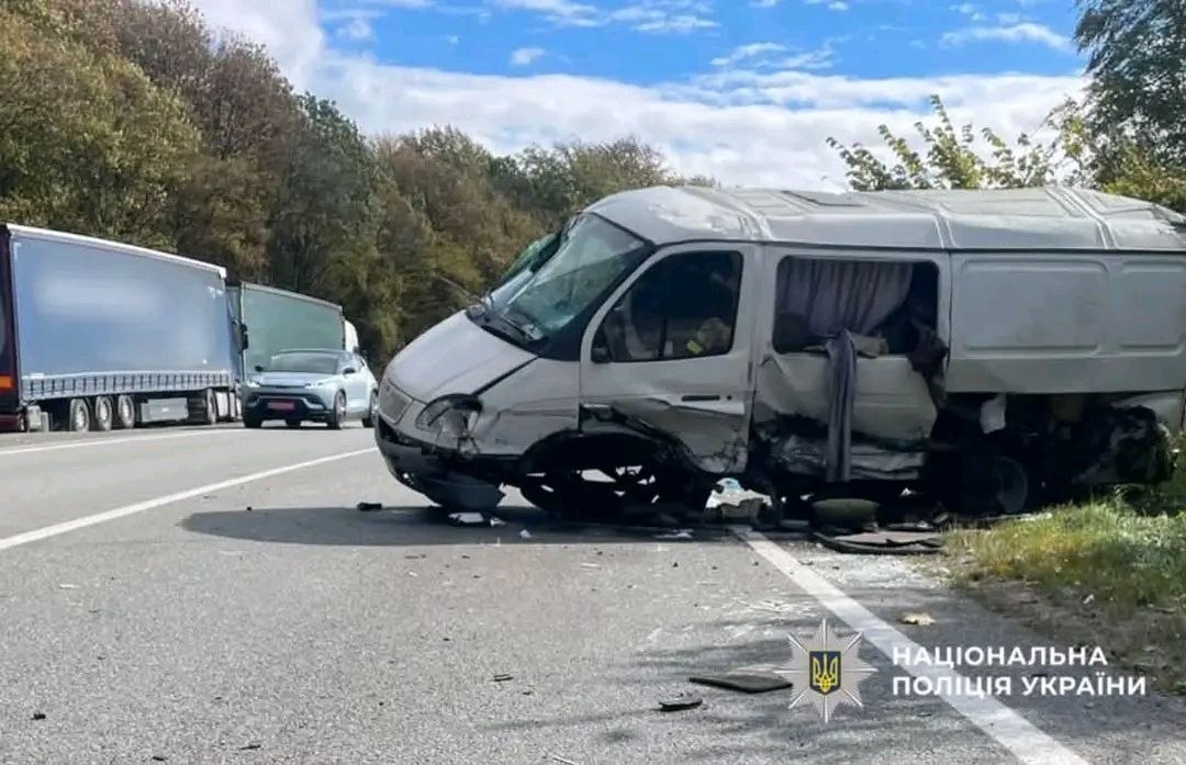 У Львівській області сталися дві ДТП: травмувалися четверо людей - 1
