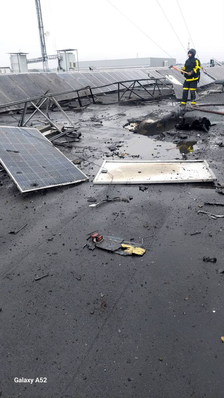 На Львівщині після атаки пошкоджені дев'ять будинків і підприємство - 3