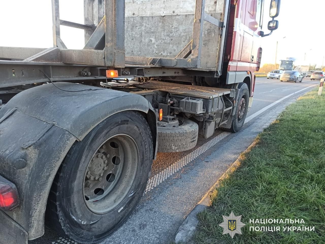 На Стрийщині в ДТП з автопоїздом загинув мотоцикліст - 4