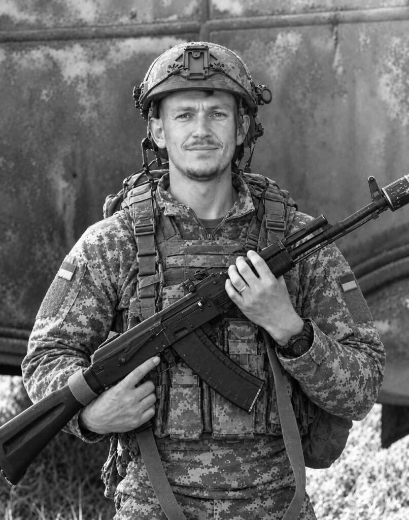 На Львівщині прощаються із сімома військовими — що про них відомо (фото) - 3